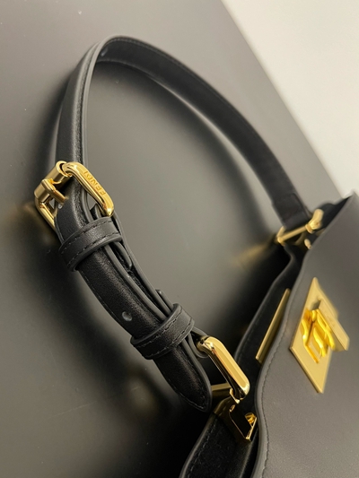 フェンディバッグ内部構造